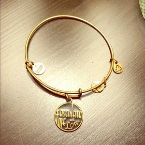 Fascinate me with love bangle